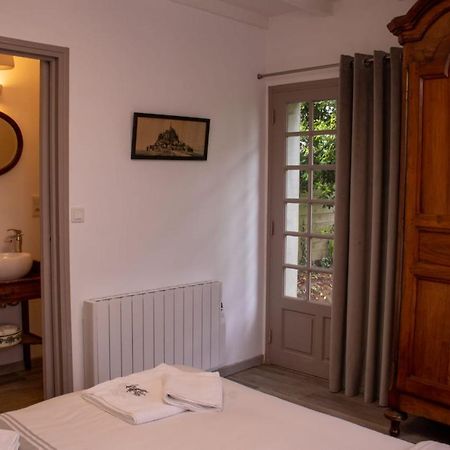 Une Suite Au Jardin Hyenville Ngoại thất bức ảnh