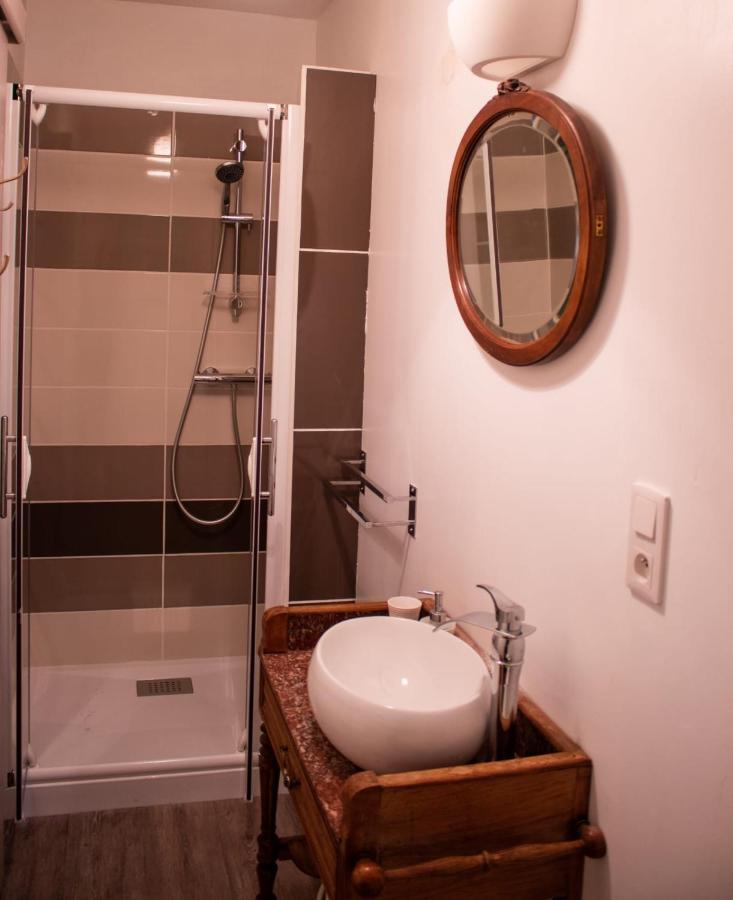 Une Suite Au Jardin Hyenville Ngoại thất bức ảnh